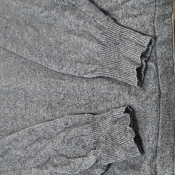 Claiborne men's heather grey lightweight sweater size Medium - Picture 6 of 6